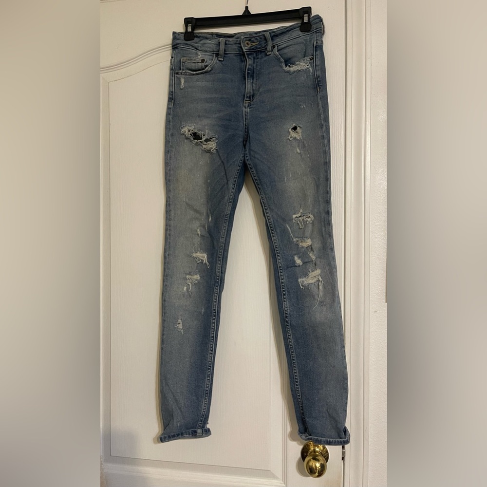 H&M distressed jeans